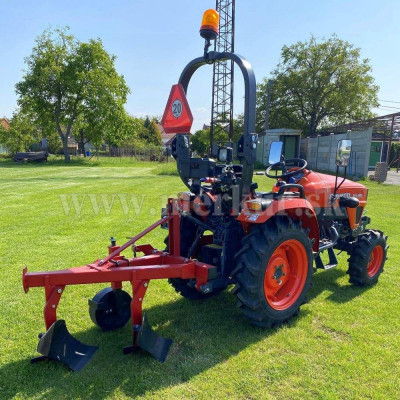 KUBOTA EK1-261 DT traktor set s rotavátorom + pluh