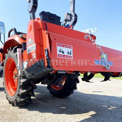 KUBOTA EK1-261 DT traktor set s rotavátorom + pluh + závažie