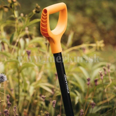 FISKARS Lopata Solid™ 130cm 1066718