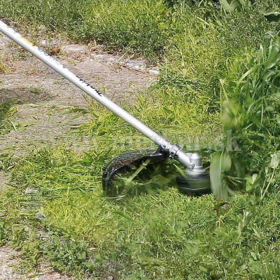 MAKITA UX01GZ01 multifunkčný akumulátorový krovinorez bez aku a nabíjačky