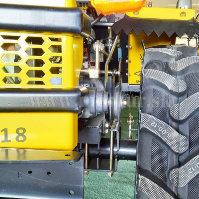 TAUROS ZX18 benzín 4x4 malotraktor s predným vývod.náhonom