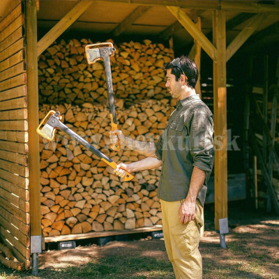 FISKARS sekera štiepacia X-series X24S 1069105