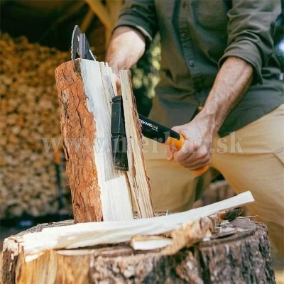 FISKARS sekera univerzálna X-series X14 (XS) 1069102
