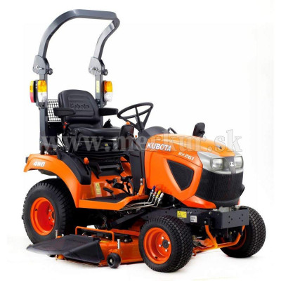 KUBOTA BX261 D CAB /zimný set/ traktor komunalny