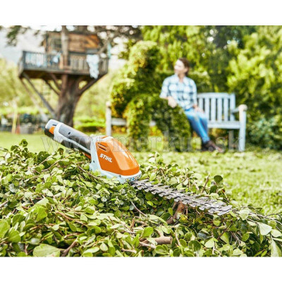 STIHL HSA 26 AKU SET akumulátorové nožnice na trávu 2v1  bez akum. a nabíjačky