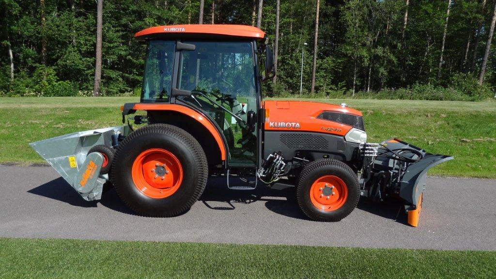 KUBOTA L4240 HST Univerzálny traktor Záhradná technika Merkur